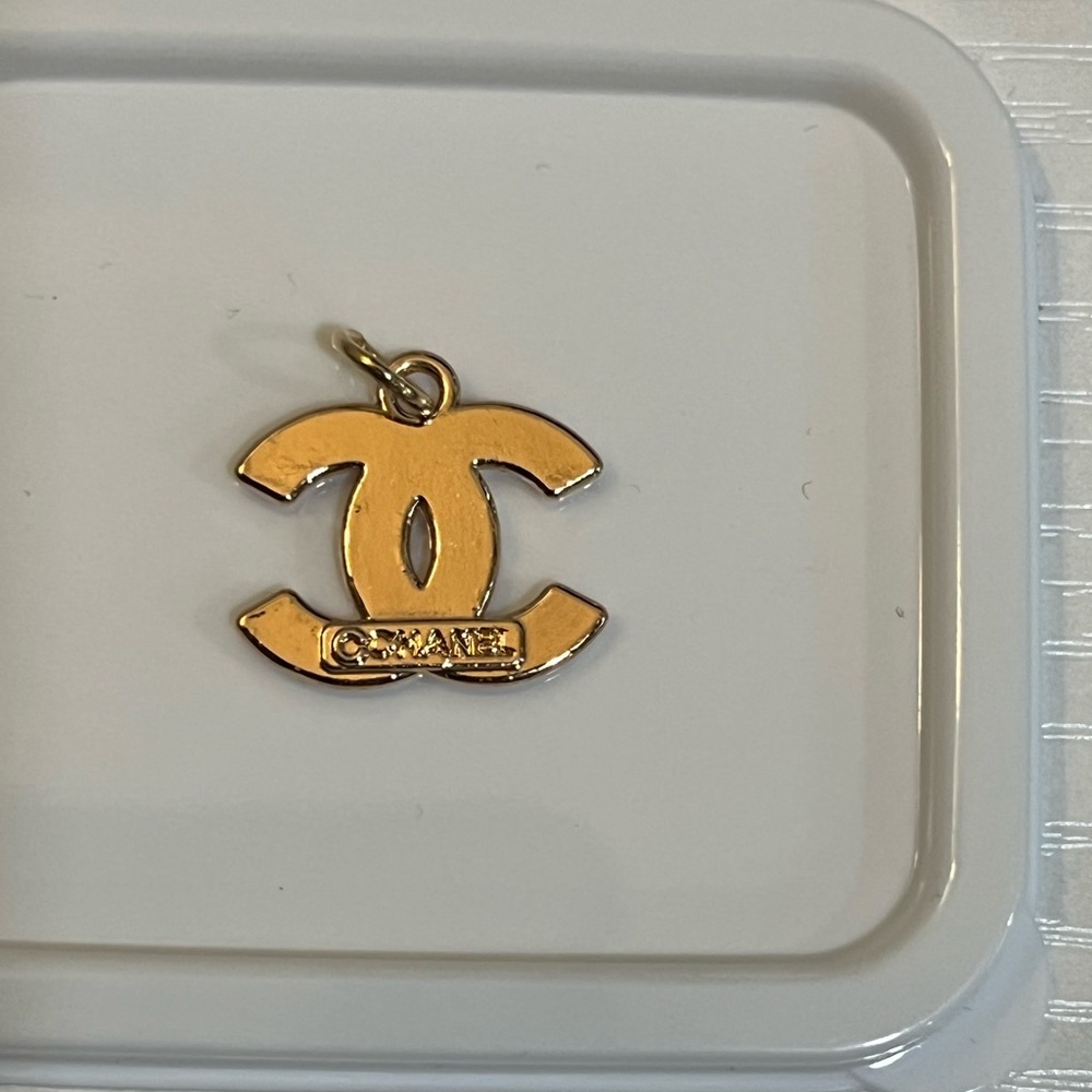 Pink and Gold Charm - Picture 4 of 5